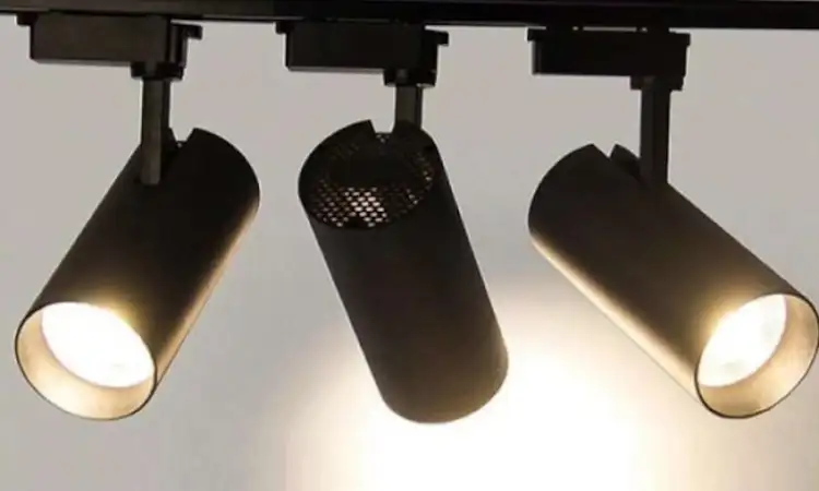Lampu spotlight, Sumber: my-best.com