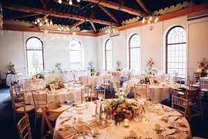 Inspirasi konsep privat wedding yang penuh kehangatan, Sumber: thebrewery.co.uk