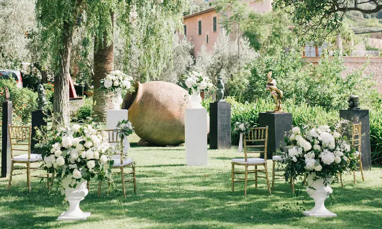 Wedding garden party, Sumber: pexels.com