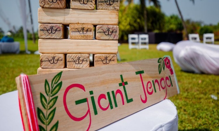 Permainan jenga, Sumber: wedmegood.com