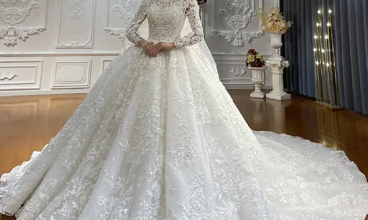 Gaun klasik dengan full lace, Sumber: alicdn.com