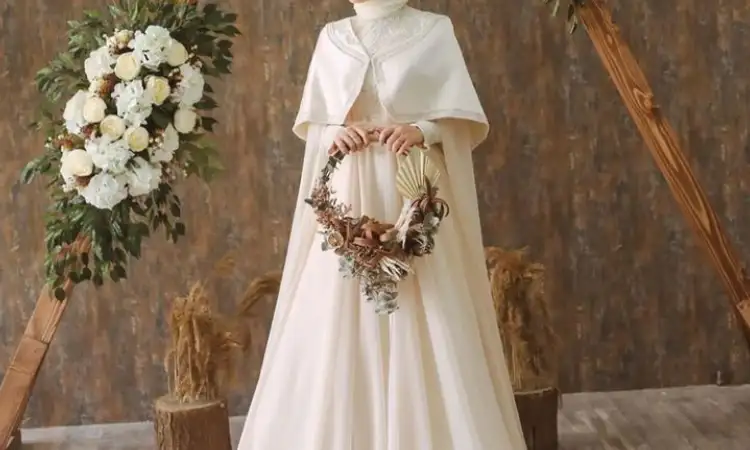 Gaun pengantin dengan cape, Sumber: pinmg.com