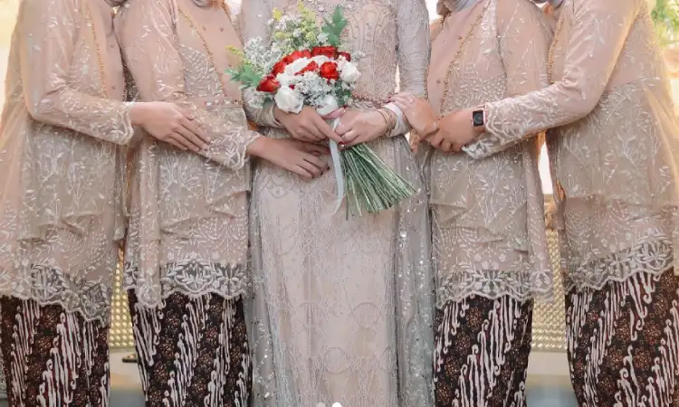 Tugas bomas dalam acara pernikahan, Sumber: instagram.com