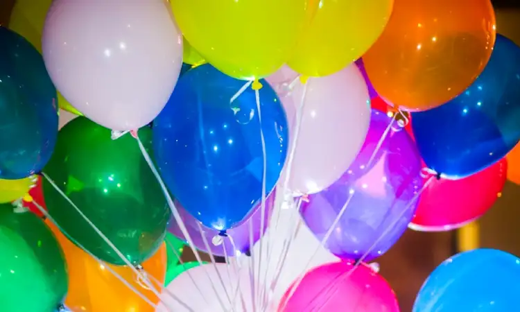 Dekorasi dengan balon, Sumber: balivintageflorist.com