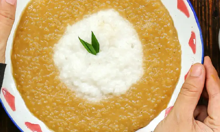 Hidangan lokal untuk after wedding party, Sumber: kompas.com