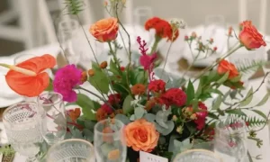 Centerpiece Meja Tamu, Sumber: weddingmarket.com