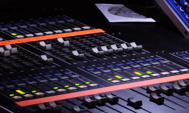 Mixer digital, Sumber: globalspec.com