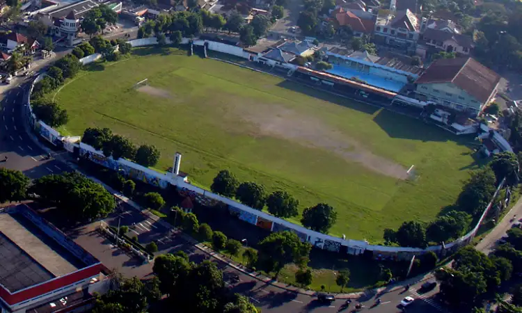 Stadion Kridosono, Sumber: wikipedia.com