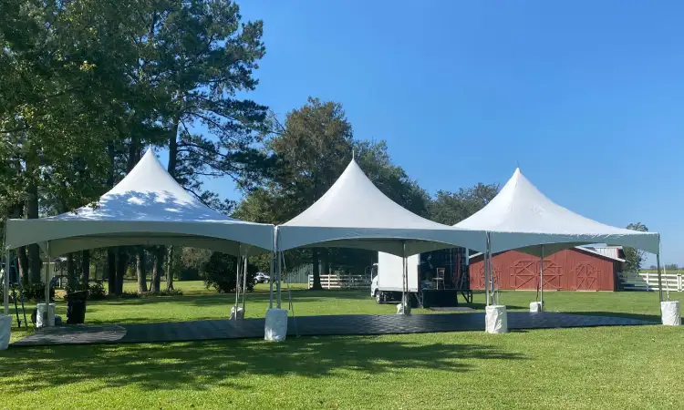 Tenda model kerucut, Sumber: partyrentalsdelivered.com