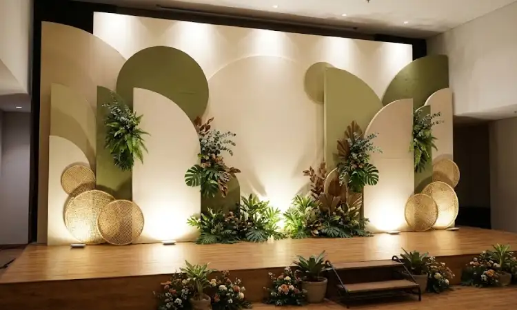 Backdrop Beige dan Olive Green, Sumber: AI